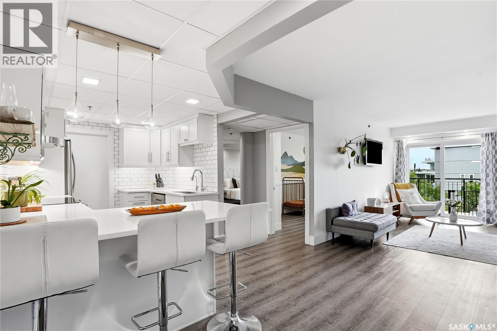 606 611 University DRIVE — photo 10
