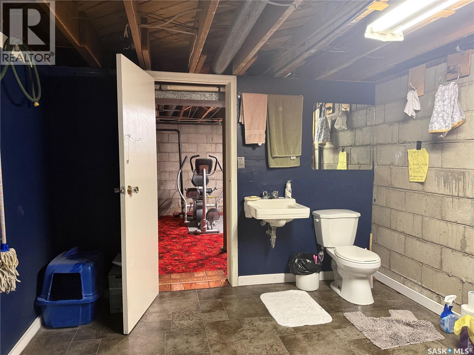 330 Ferguson STREET — photo 37