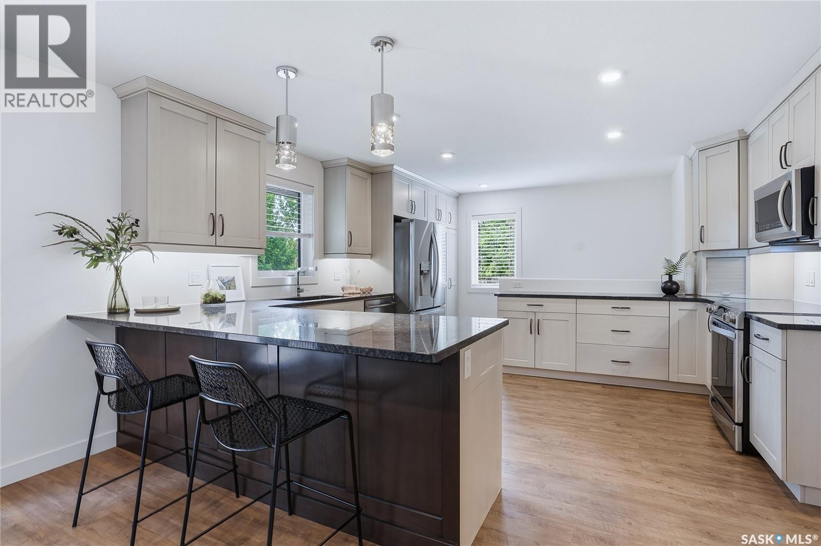722 East DRIVE — photo 14
