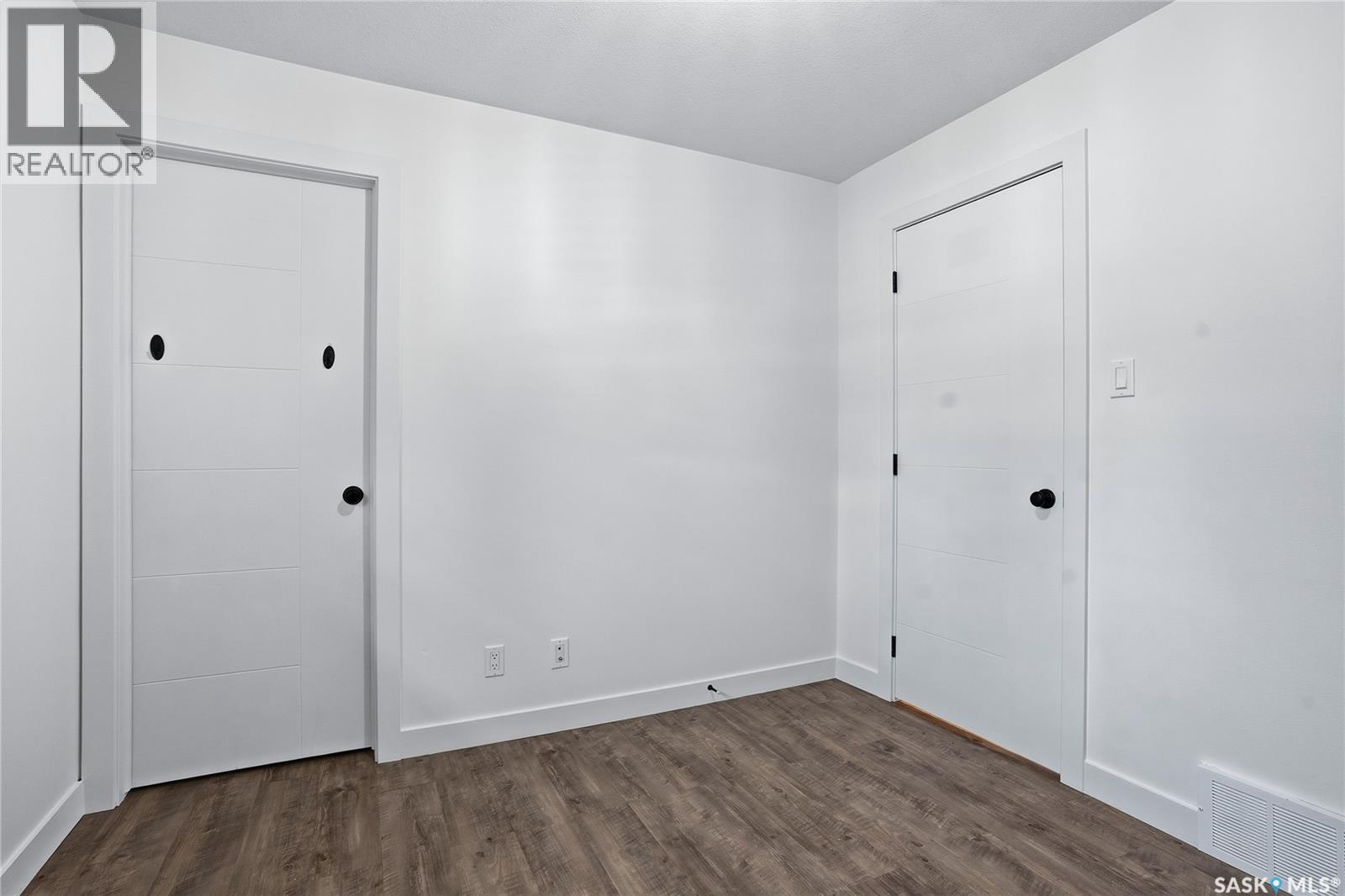 722 East DRIVE — photo 20