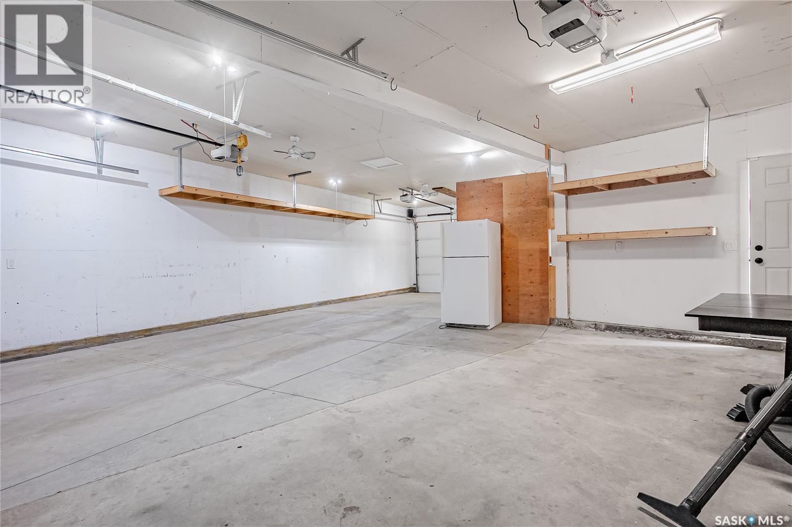 722 East DRIVE — photo 50