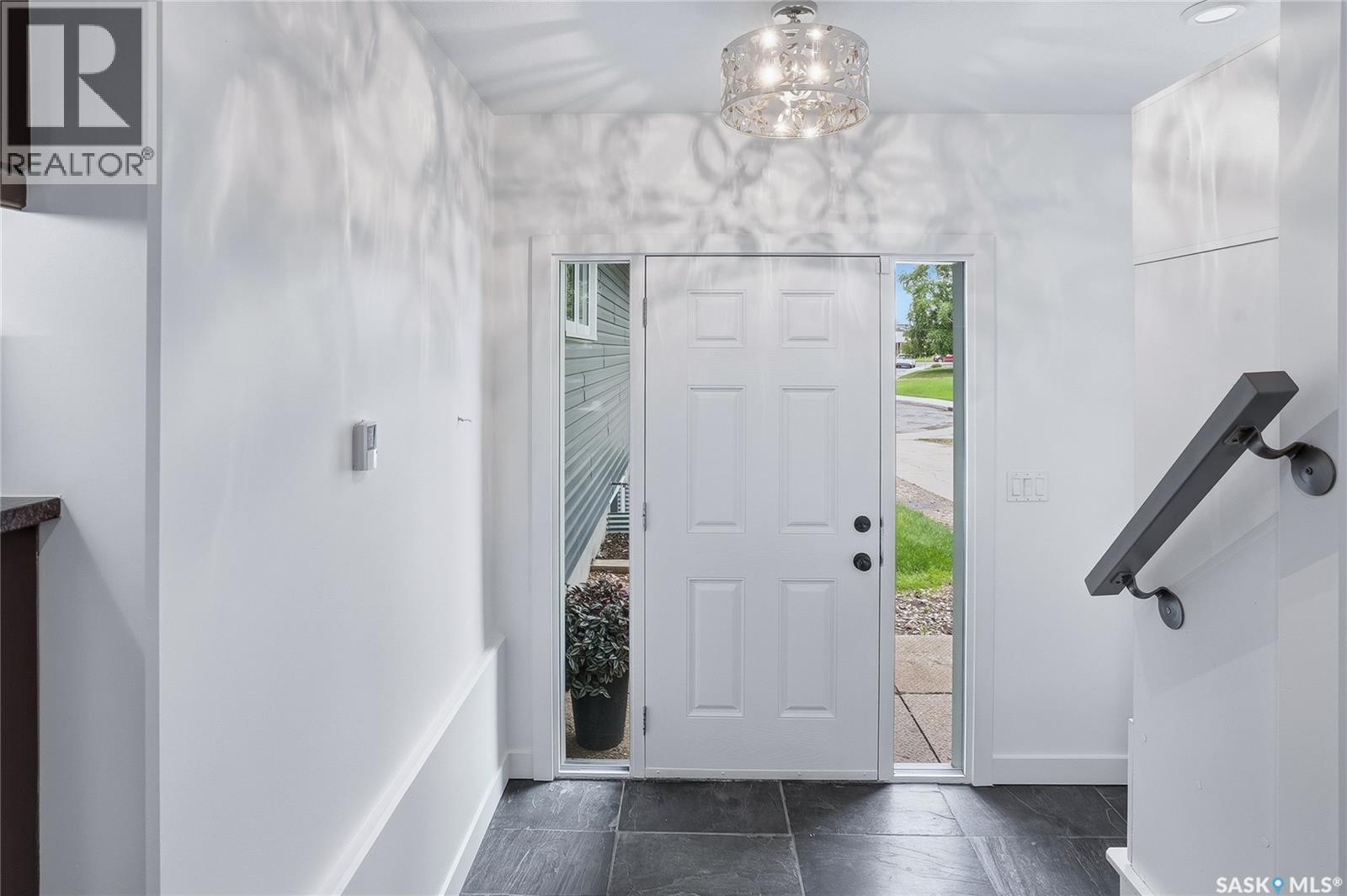 722 East DRIVE — photo 7
