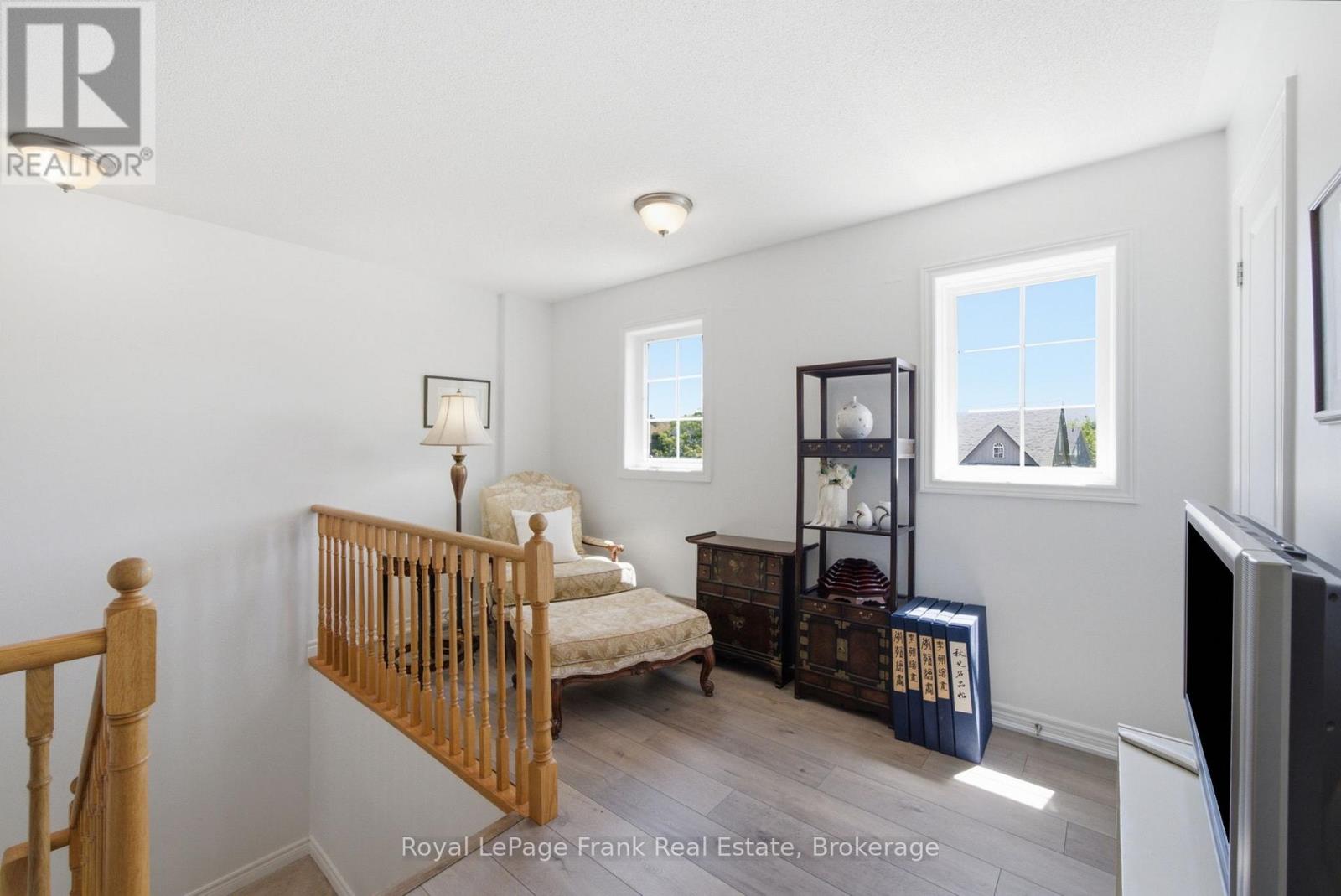 26 FALLINGBROOK CRESCENT - 14