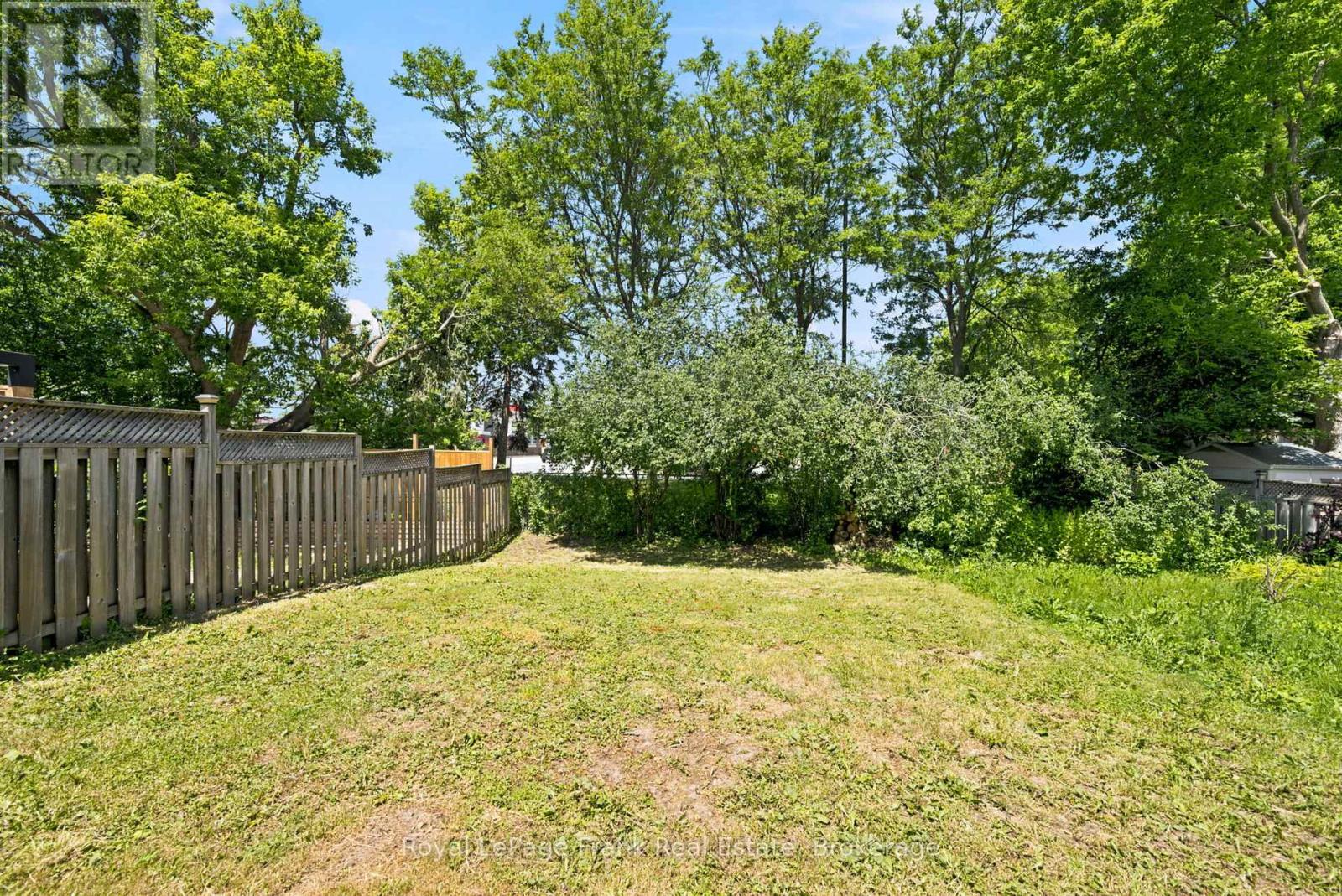 26 FALLINGBROOK CRESCENT - 38