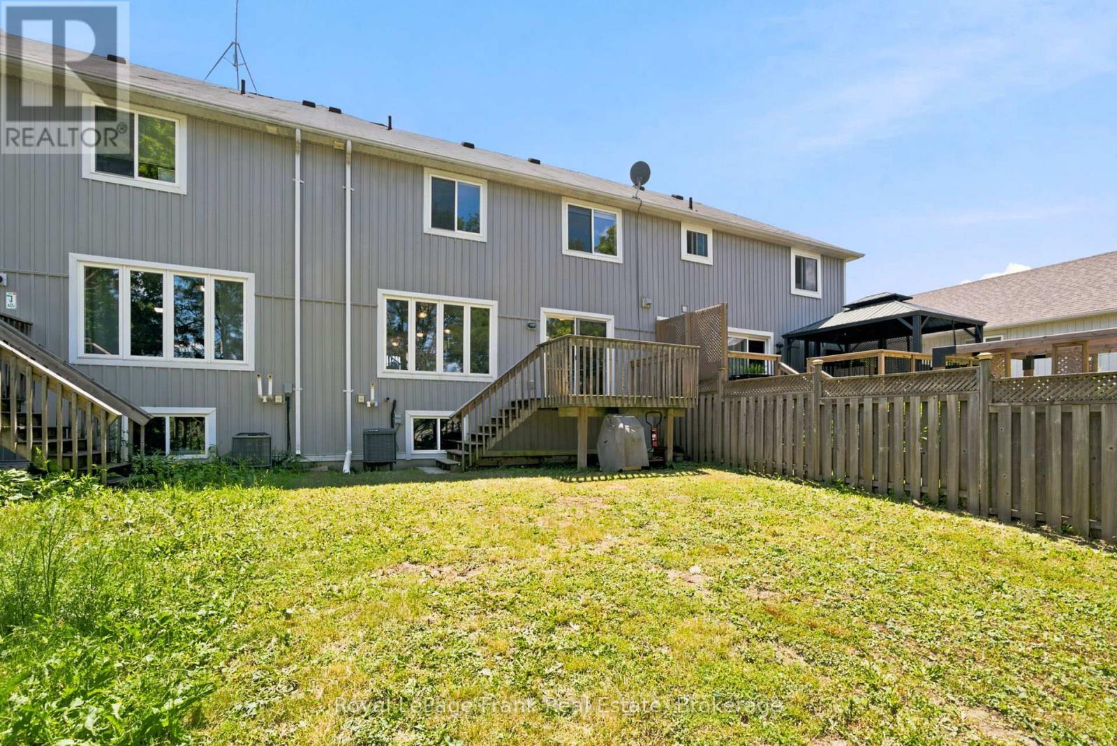 26 FALLINGBROOK CRESCENT - 39