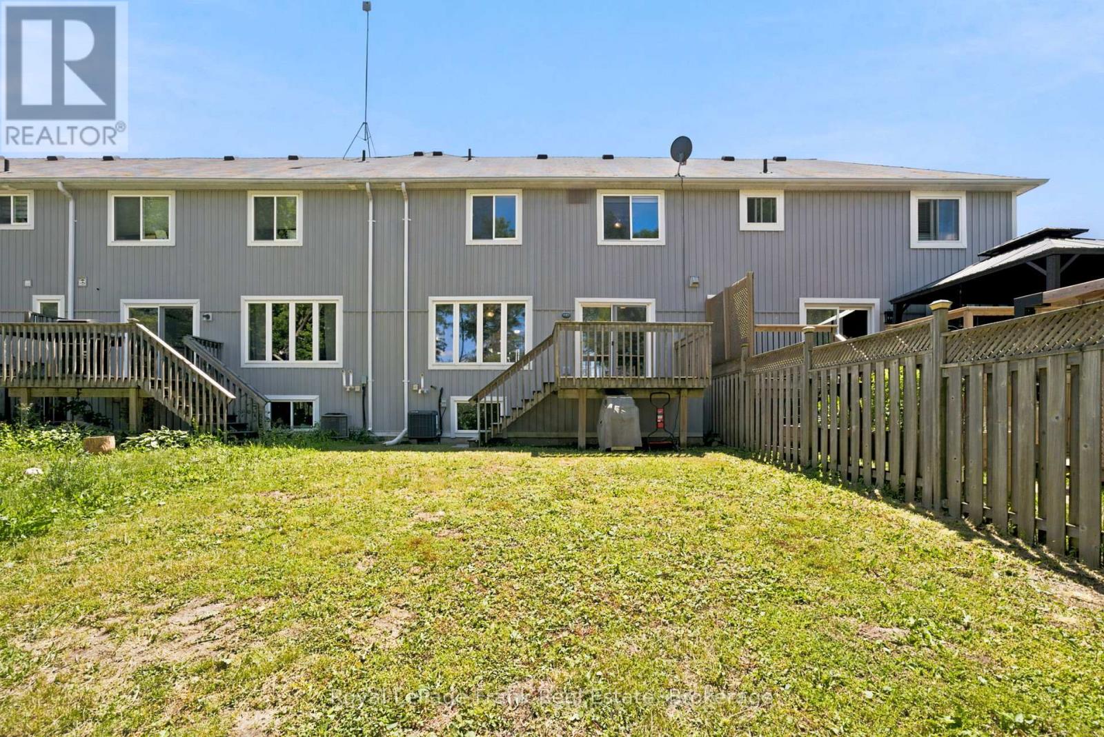 26 FALLINGBROOK CRESCENT - 40