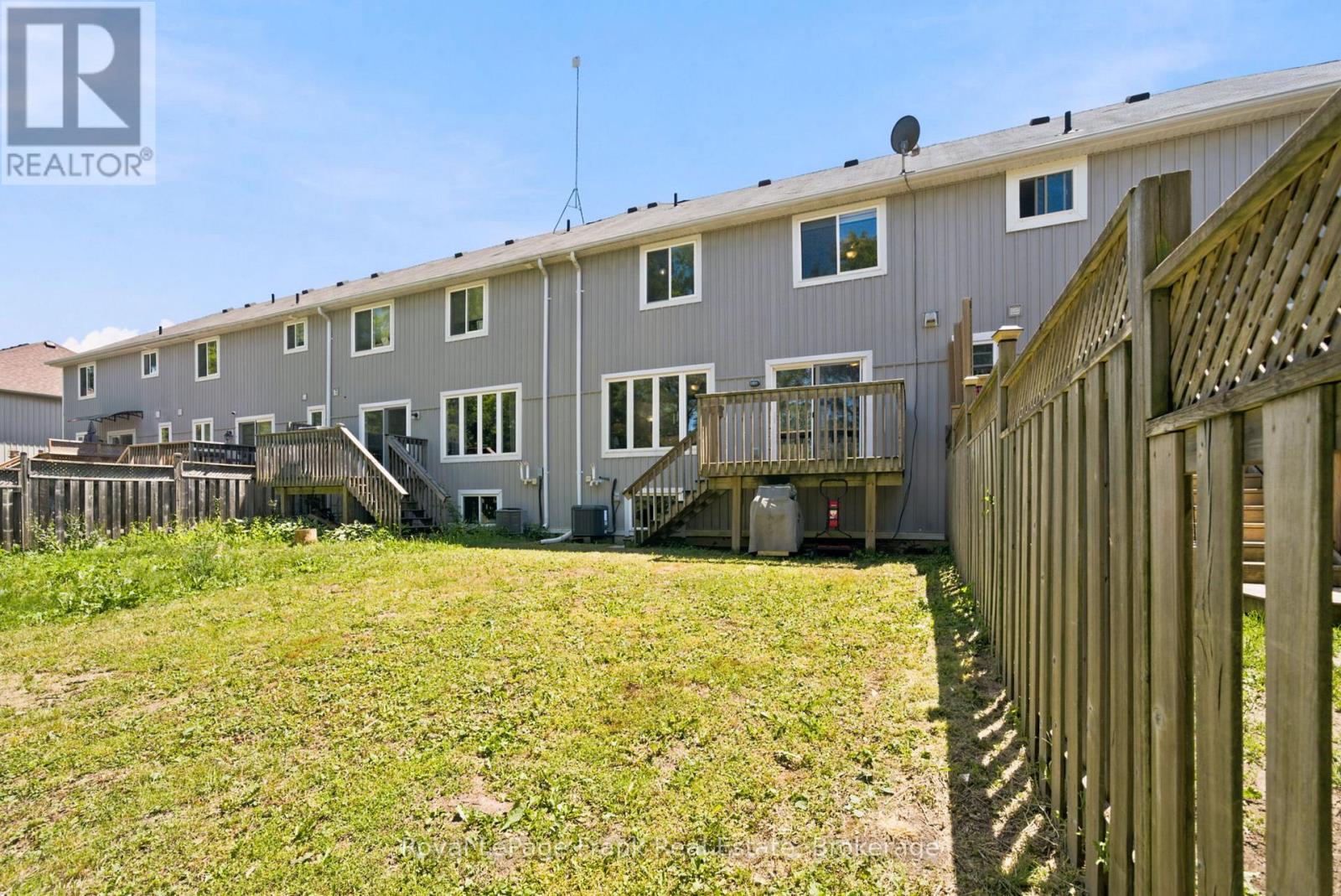 26 FALLINGBROOK CRESCENT - 41