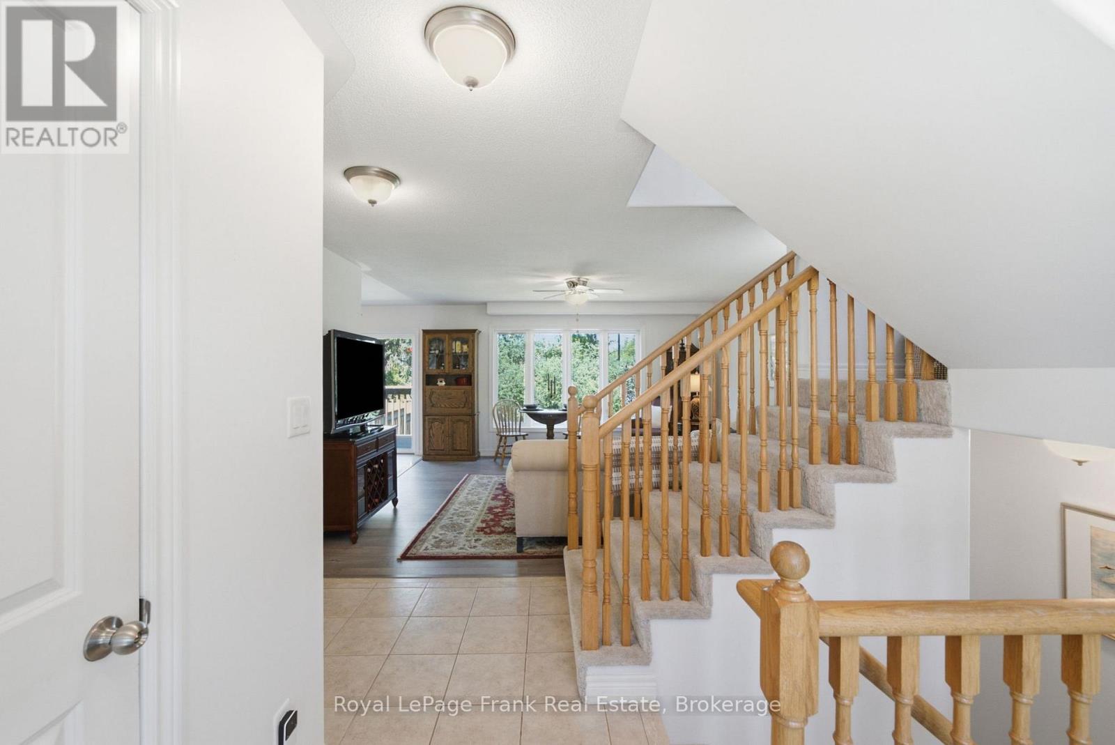 26 FALLINGBROOK CRESCENT - 6