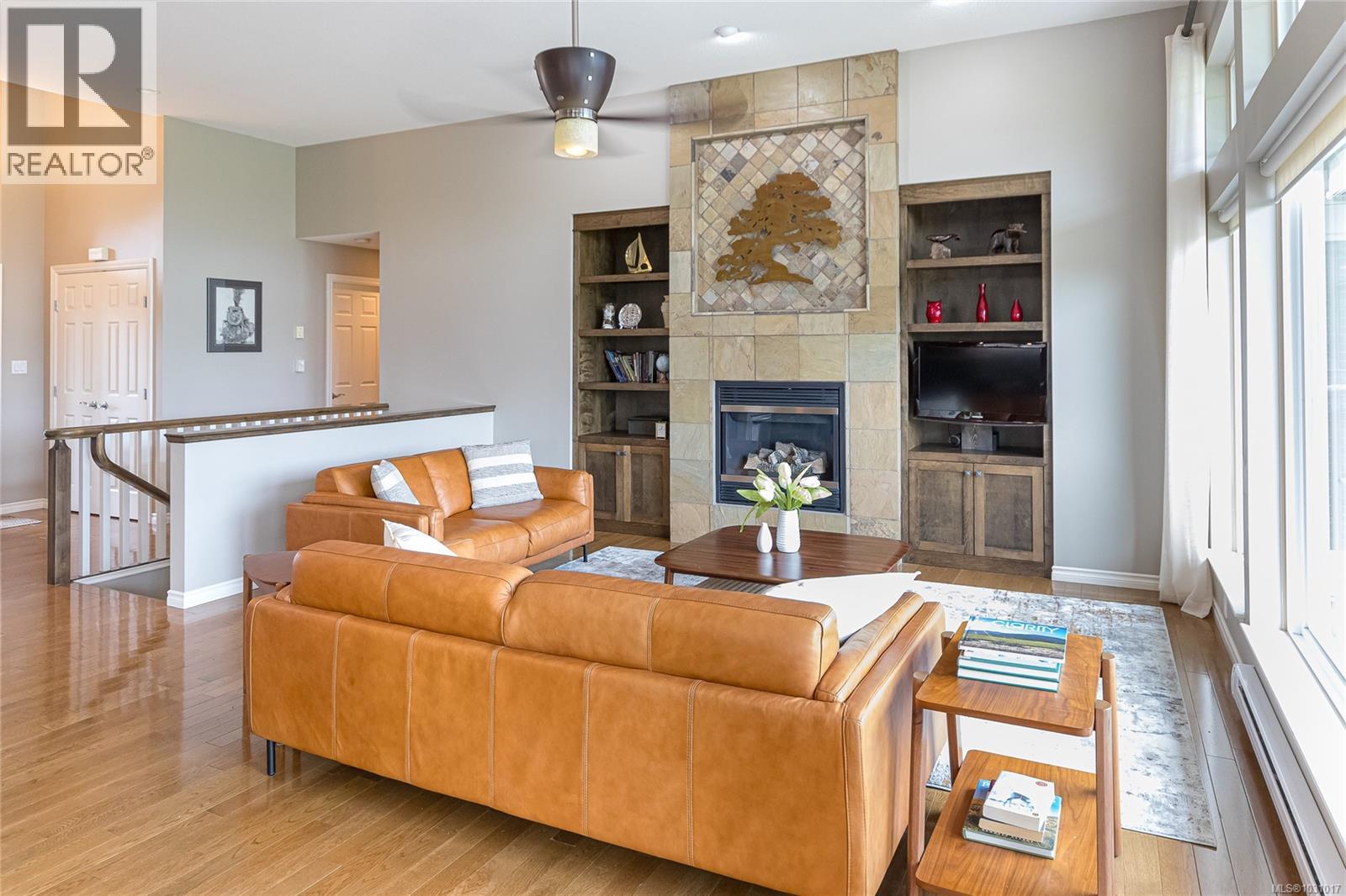 843 Country Club Dr - 8