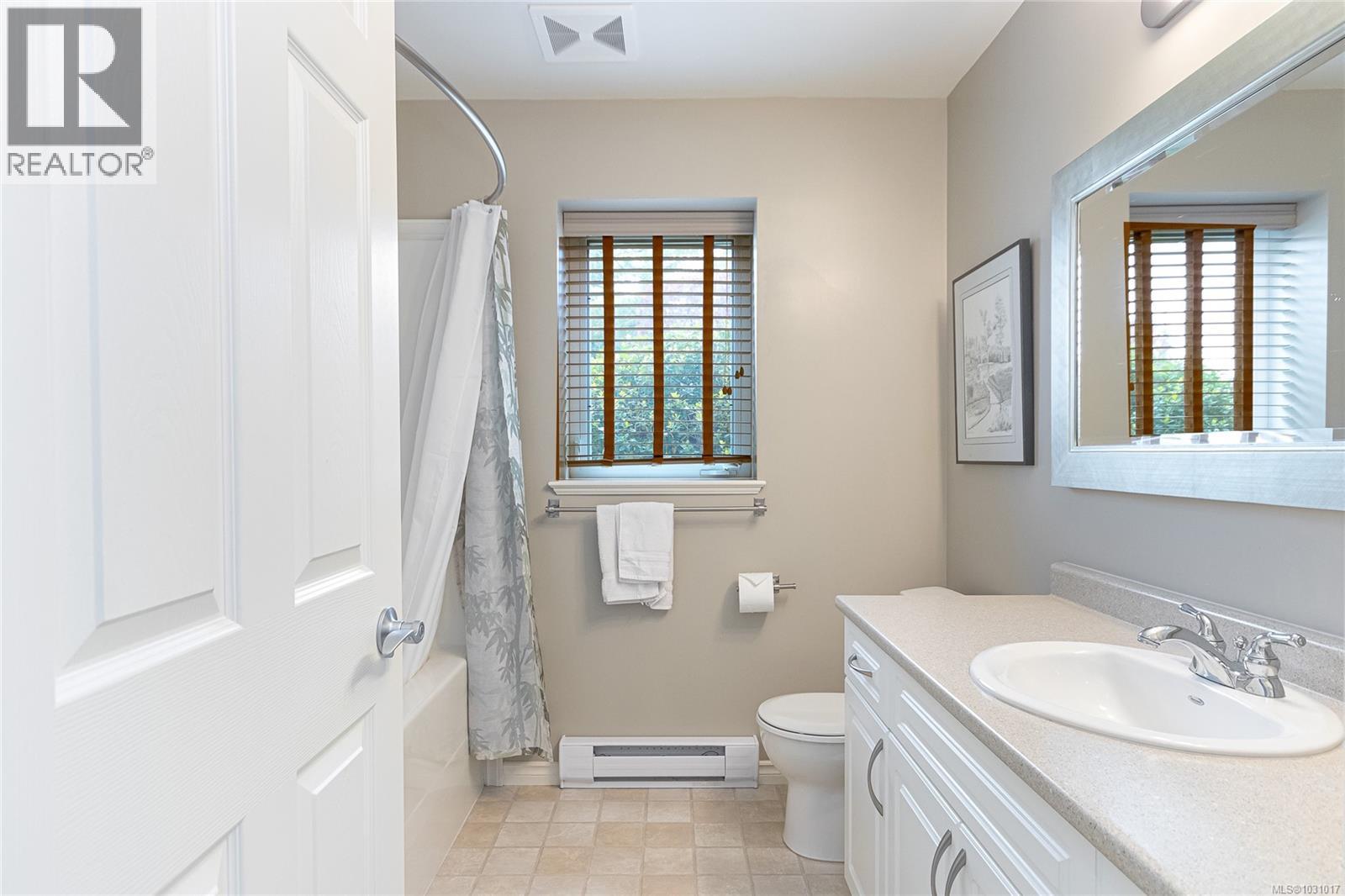843 Country Club Dr - 26