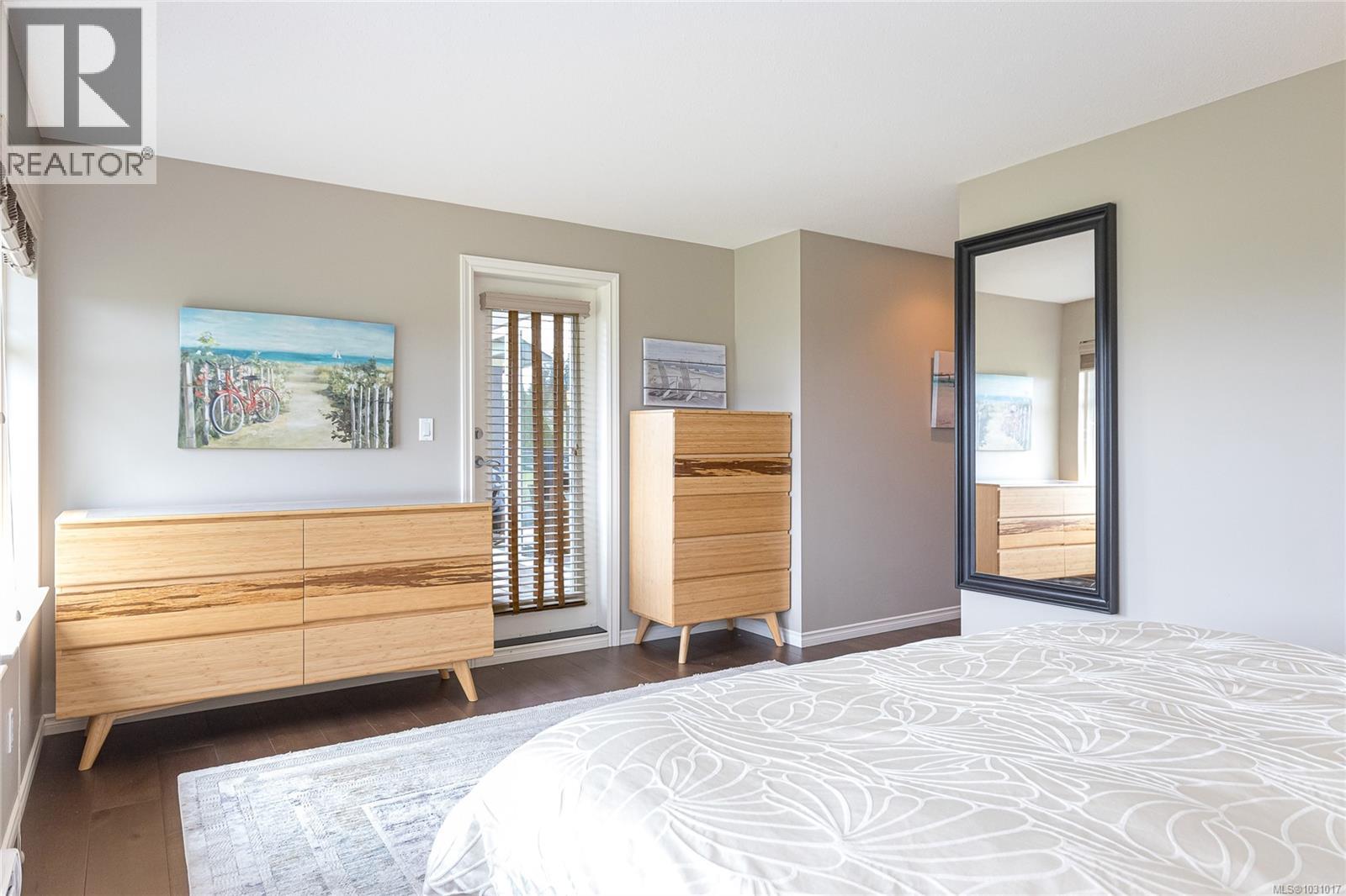 843 Country Club Dr - 17
