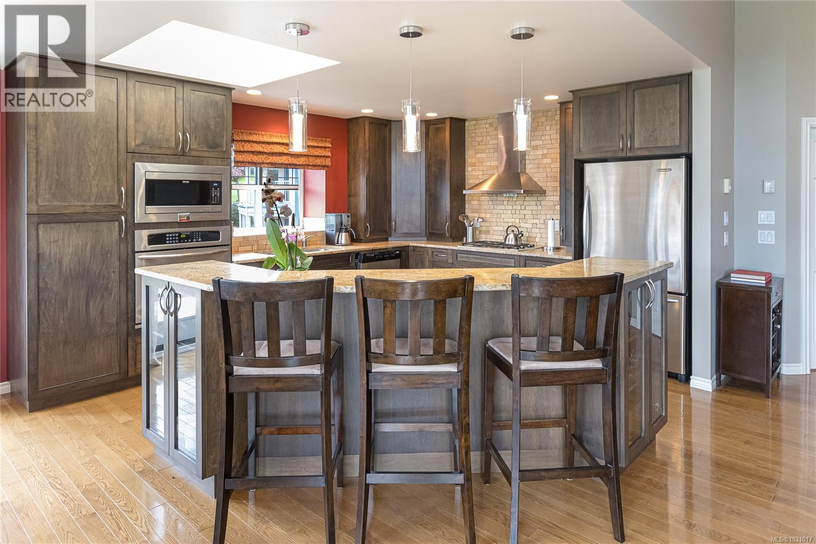 843 Country Club Dr - 12