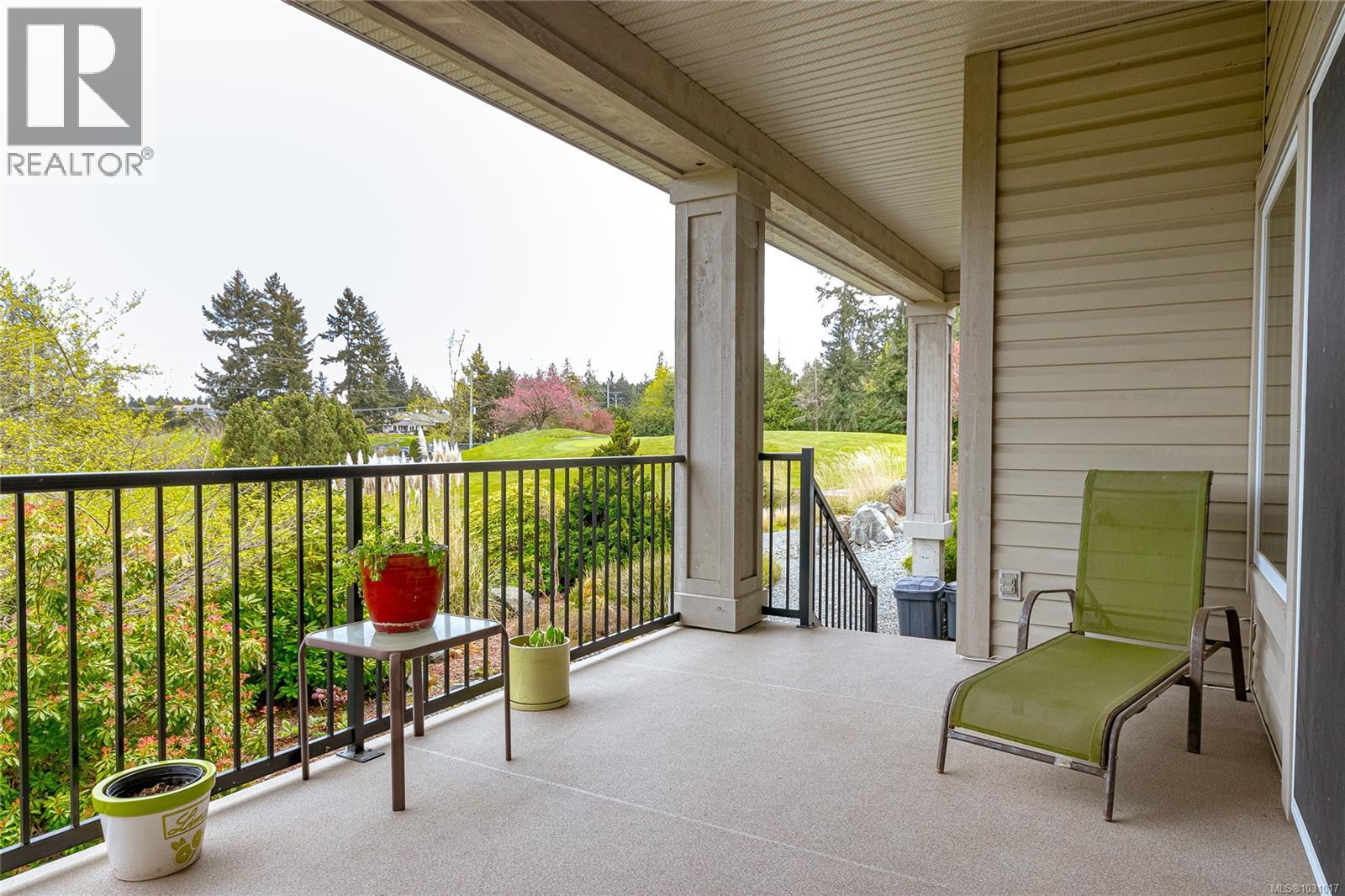 843 Country Club Dr - 40