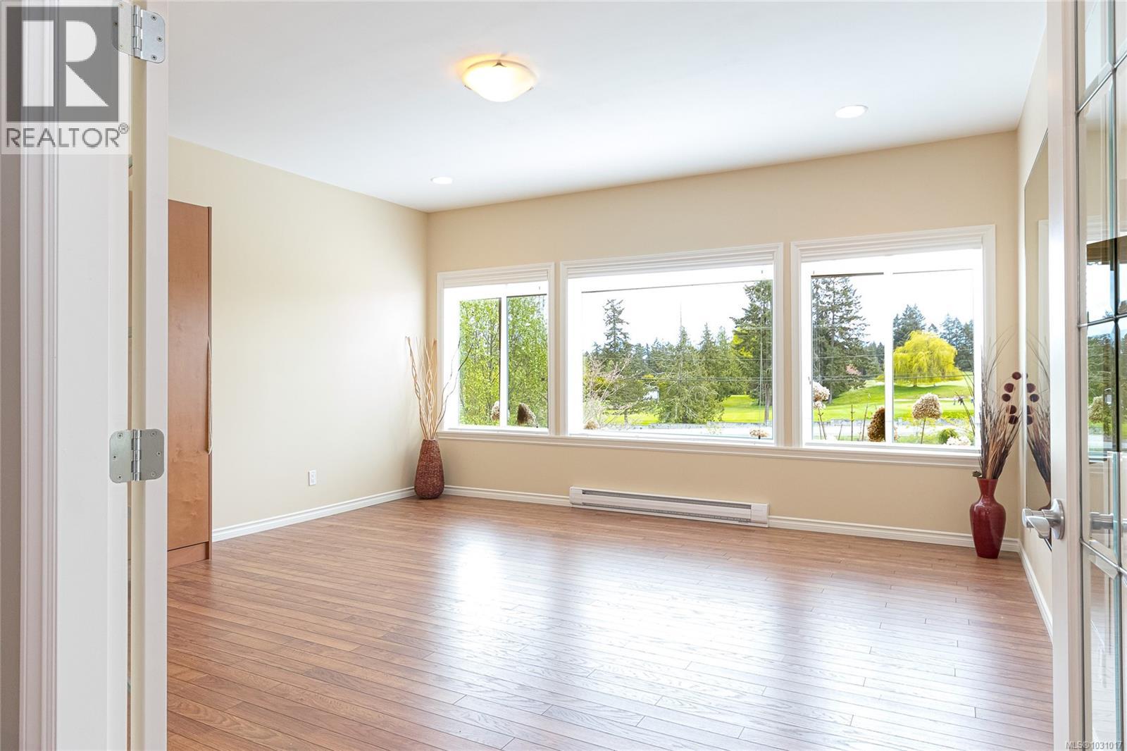 843 Country Club Dr - 27