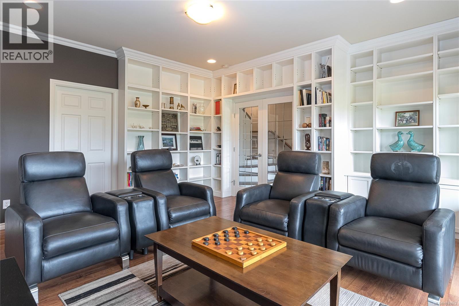 843 Country Club Dr - 29