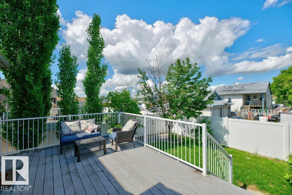 5528 43 ST - 46