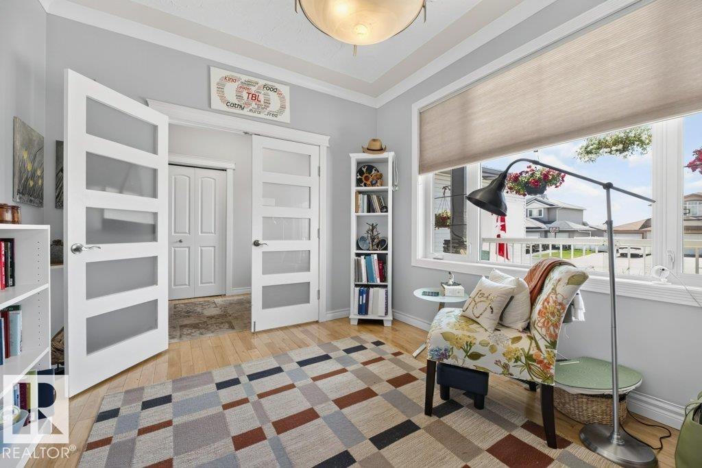 5528 43 ST - 9