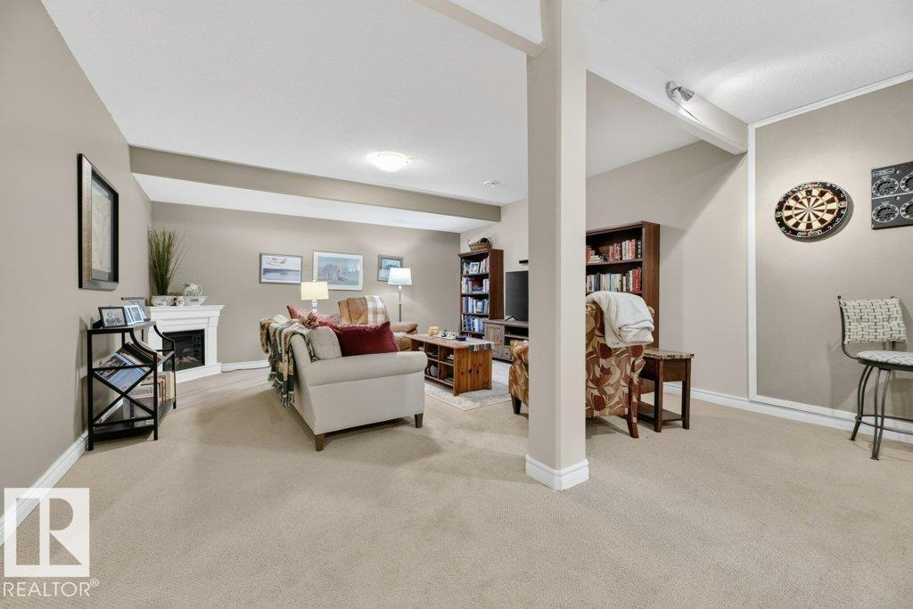 5528 43 ST - 33