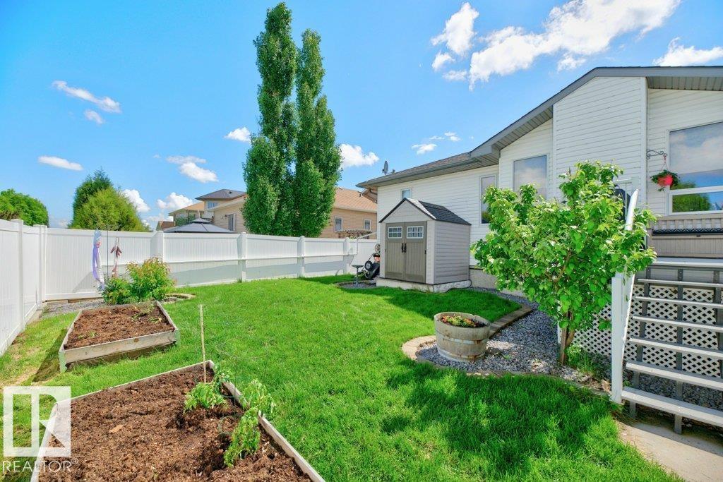 5528 43 ST - 51