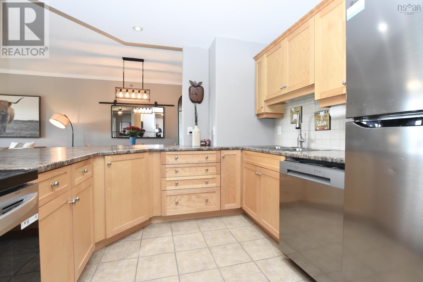 #209 36 Southgate Drive - 11