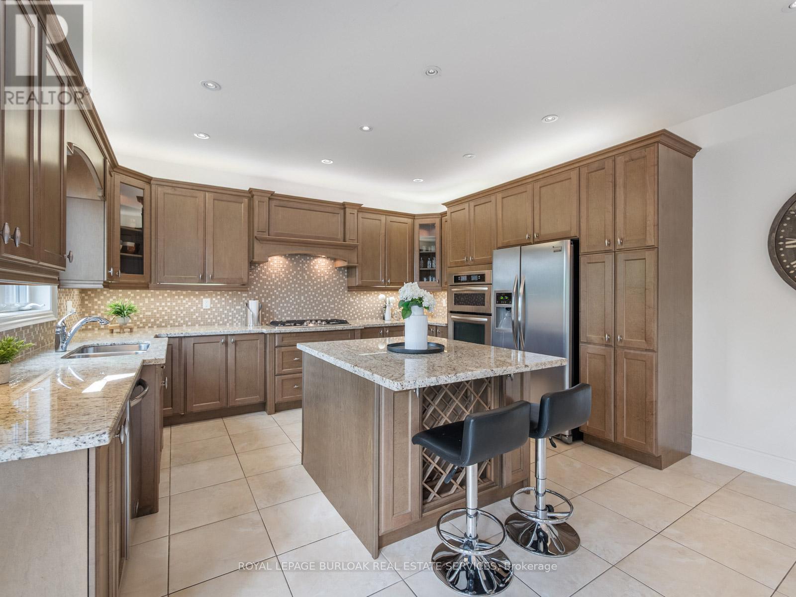 655 KOZEL COURT - 15