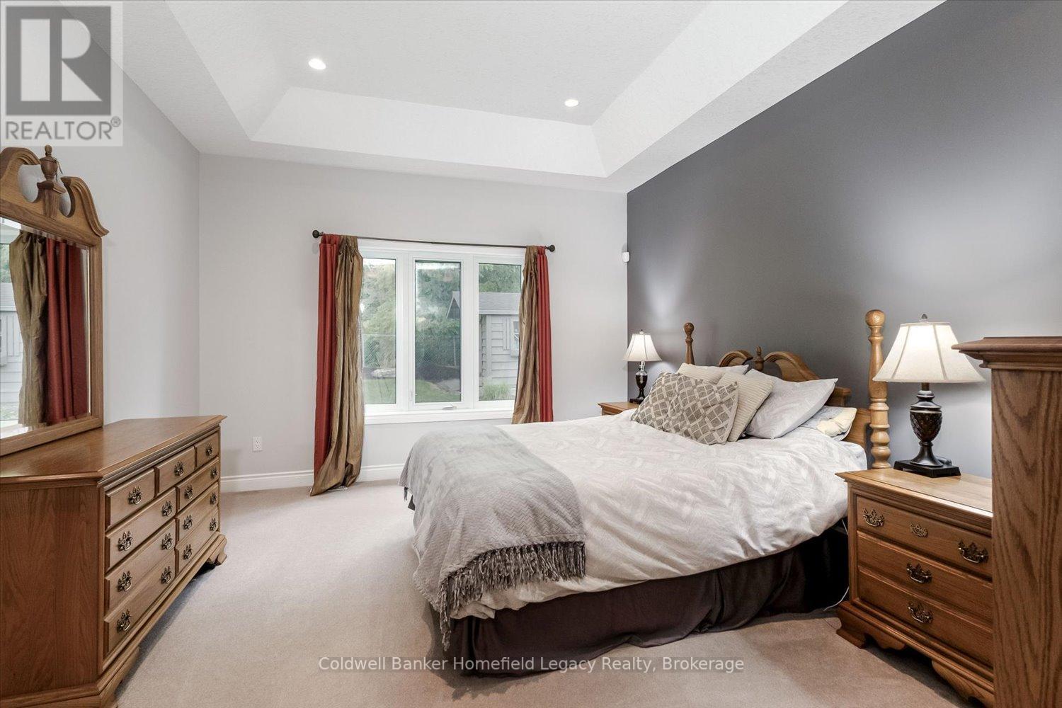 46 TRILLIUM CRESCENT - 24