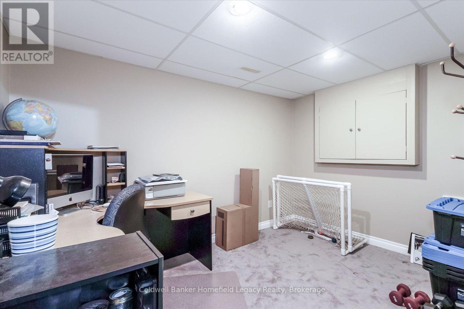 46 TRILLIUM CRESCENT - 37