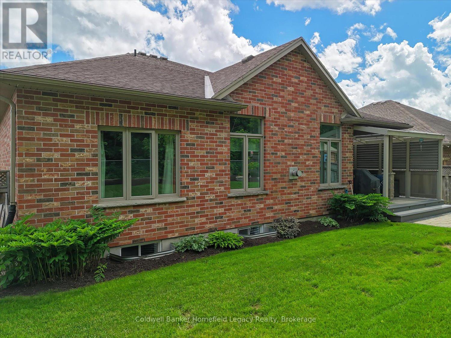 46 TRILLIUM CRESCENT - 39