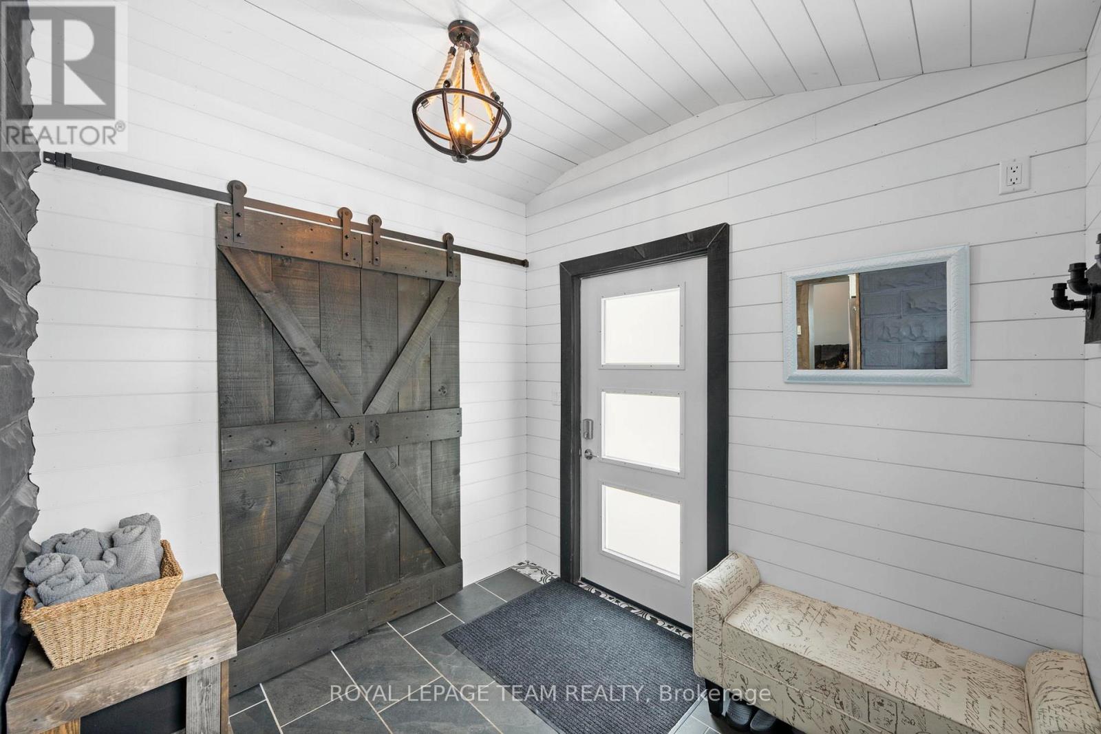 5529 LION STREET - 5