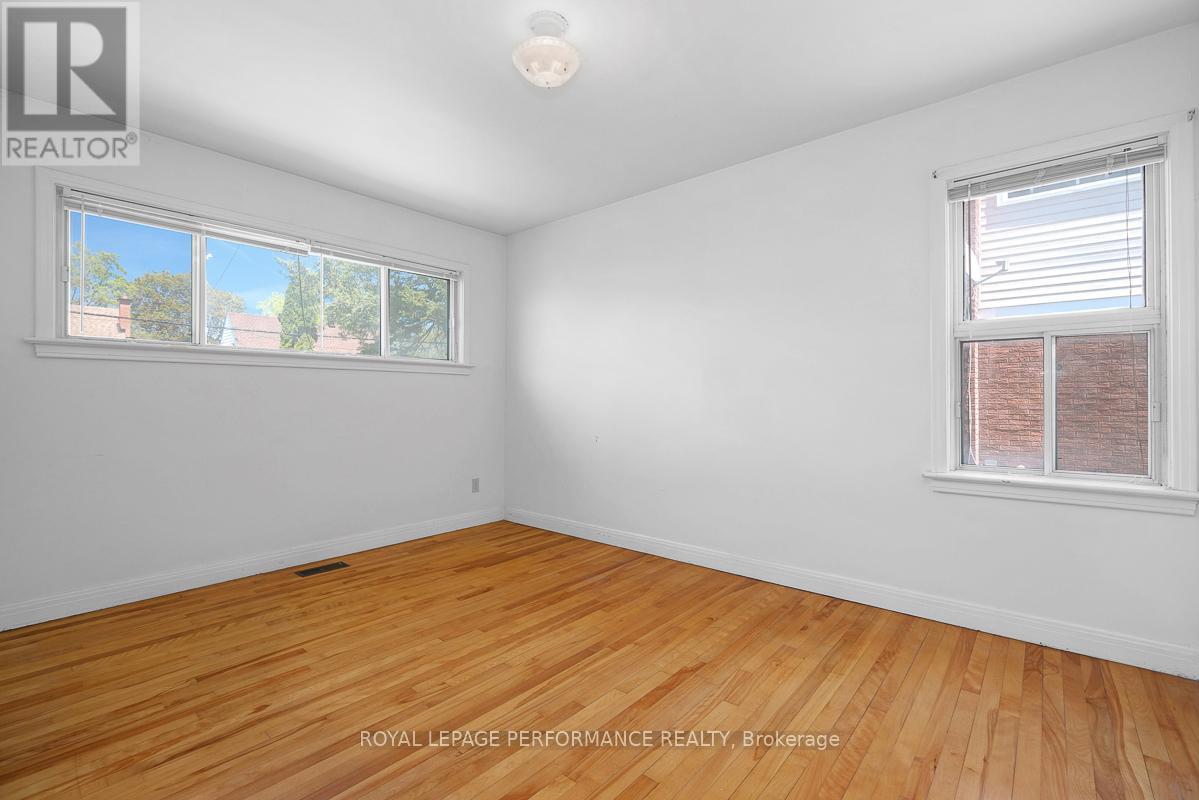 535 DUNBRACK STREET - 16