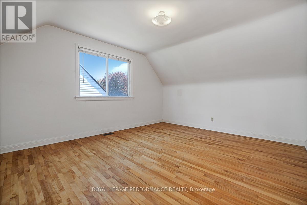 535 DUNBRACK STREET - 23