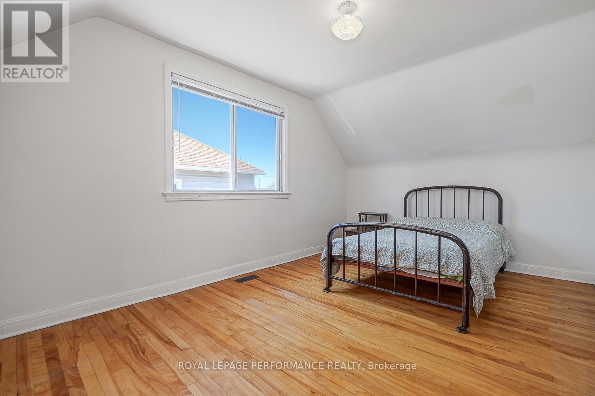 535 DUNBRACK STREET - 26