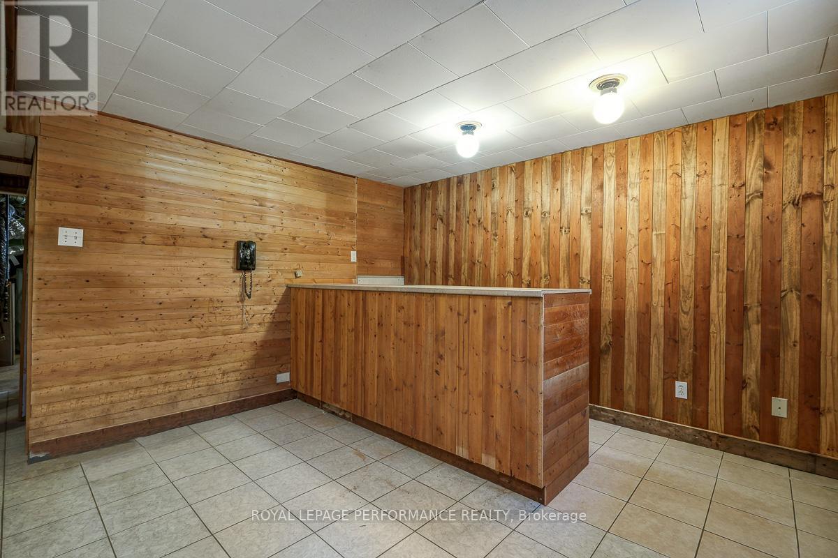 535 DUNBRACK STREET - 32
