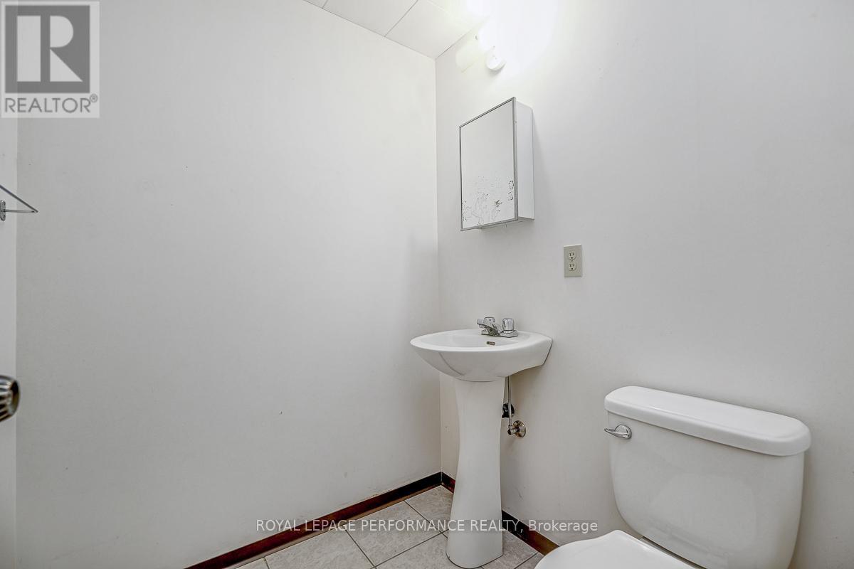535 DUNBRACK STREET - 33