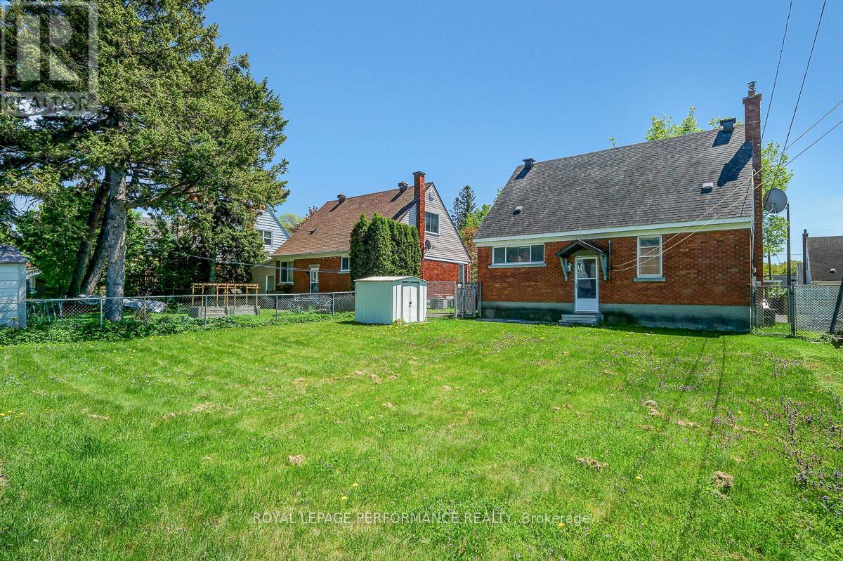 535 DUNBRACK STREET - 35