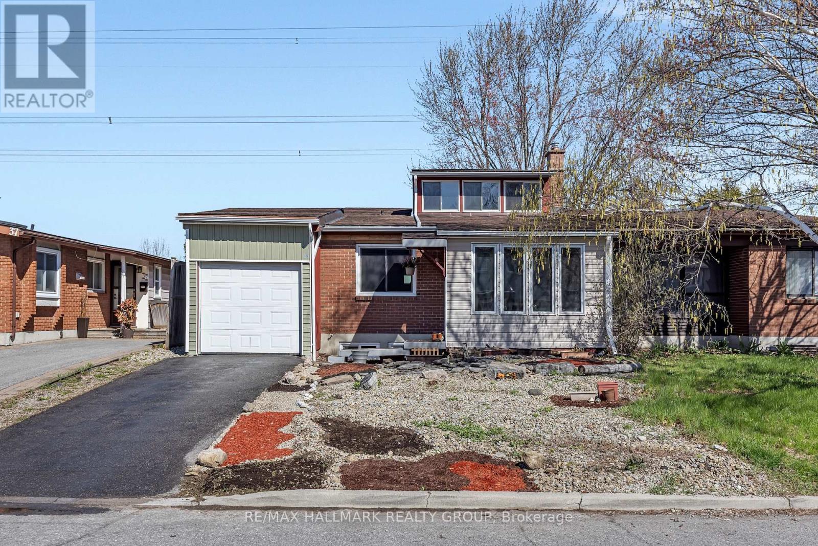 35 BENLEA DRIVE - 1