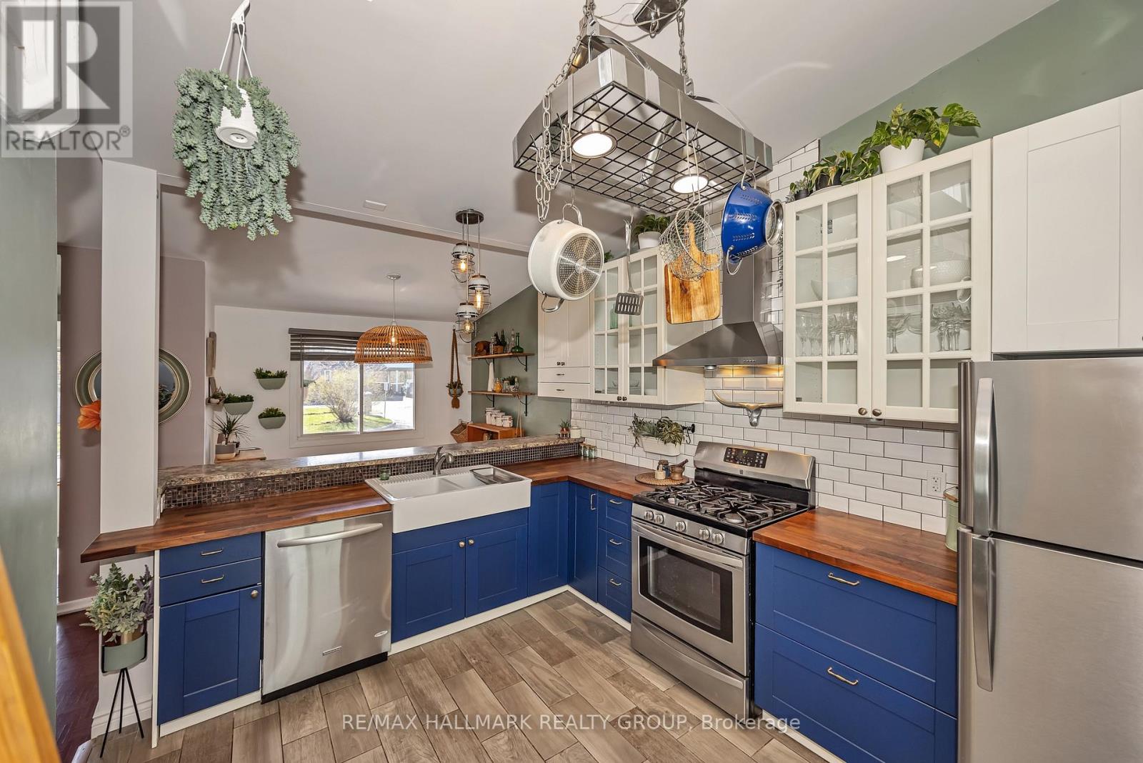 35 BENLEA DRIVE - 11