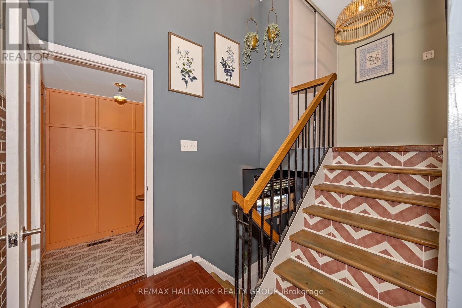 35 BENLEA DRIVE - 18