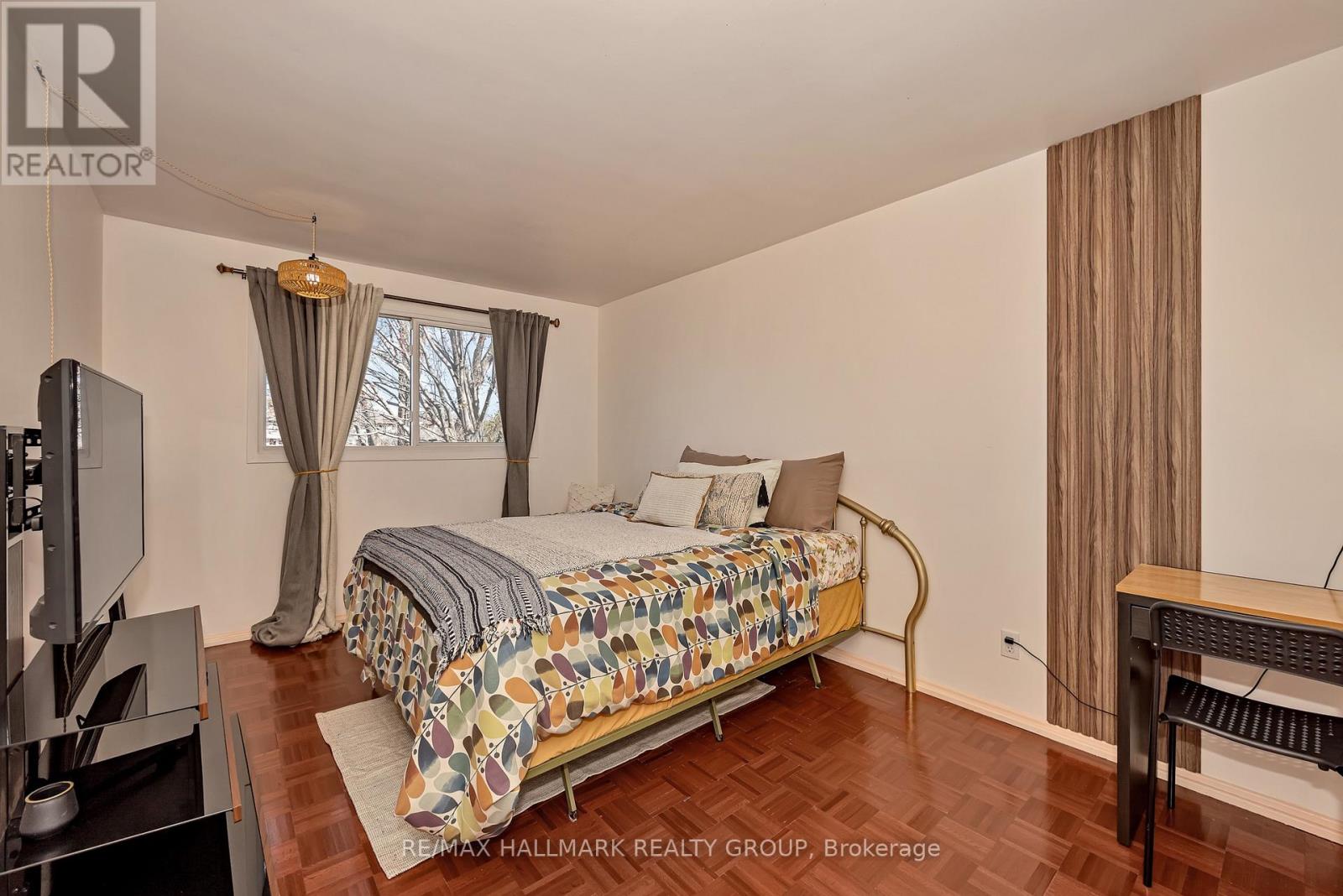 35 BENLEA DRIVE - 21