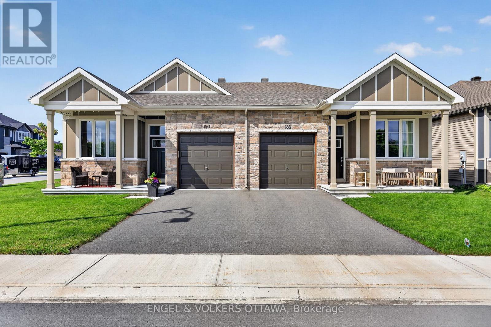 190 RATHWELL STREET - 2