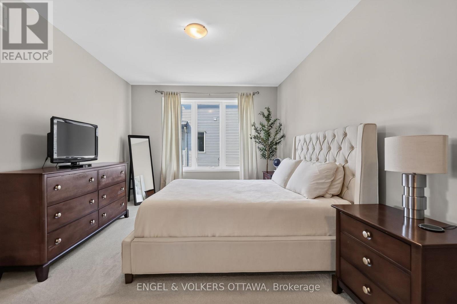 190 RATHWELL STREET - 25