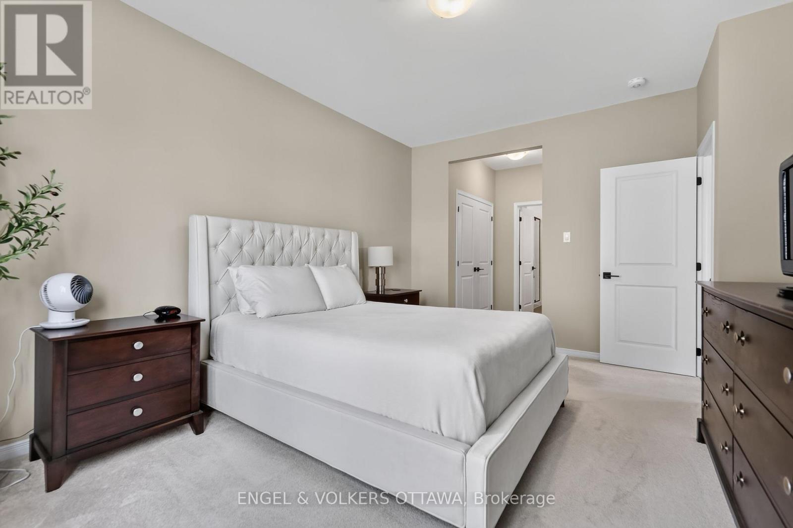 190 RATHWELL STREET - 28