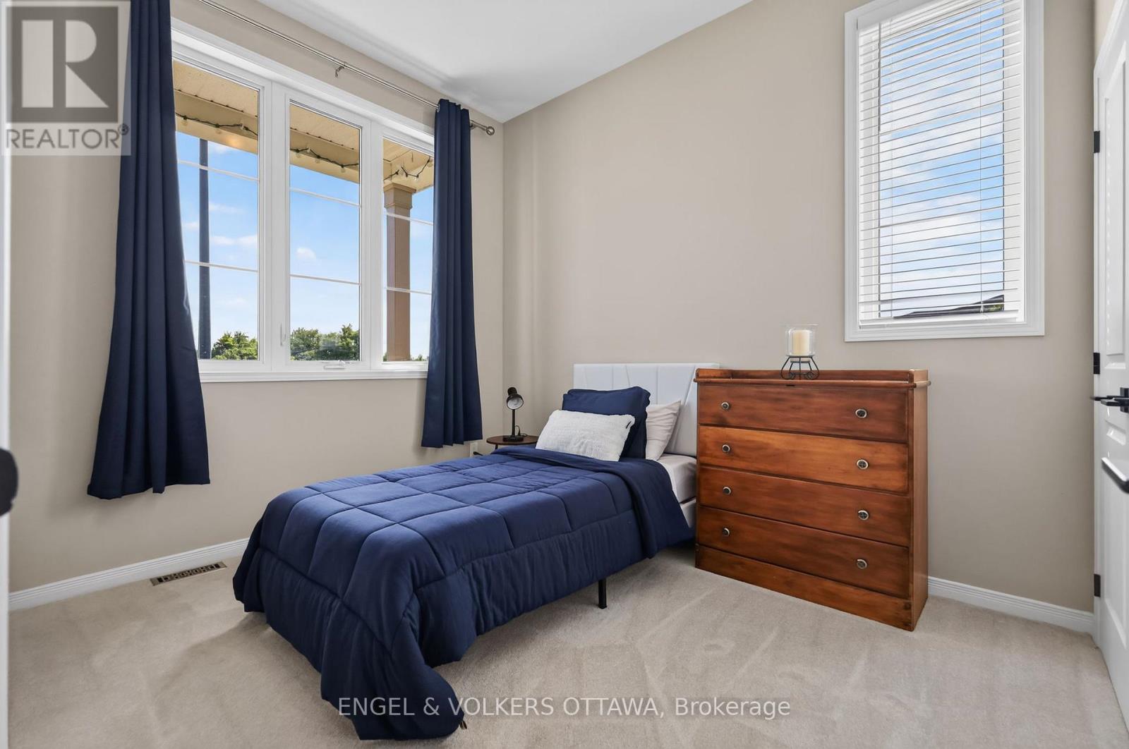 190 RATHWELL STREET - 33