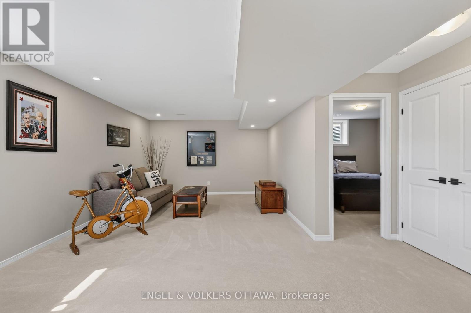 190 RATHWELL STREET - 36