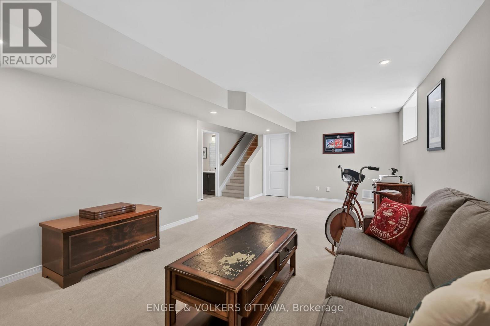 190 RATHWELL STREET - 37