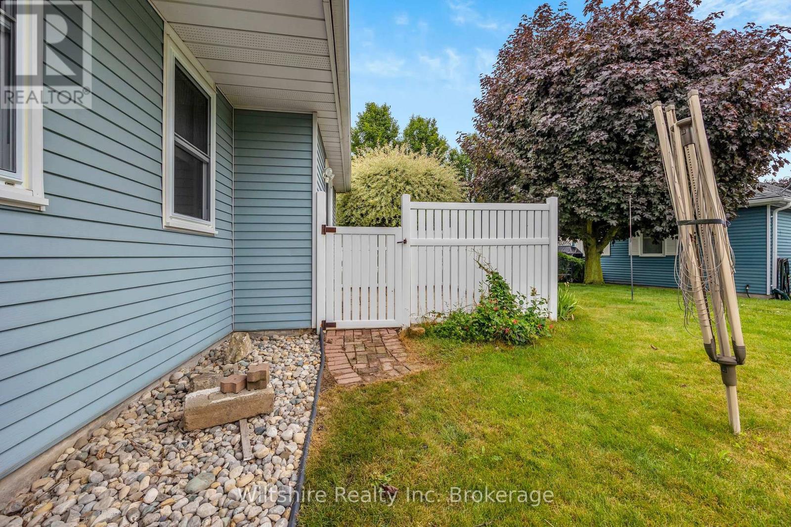 48 SINCLAIR DRIVE - 7
