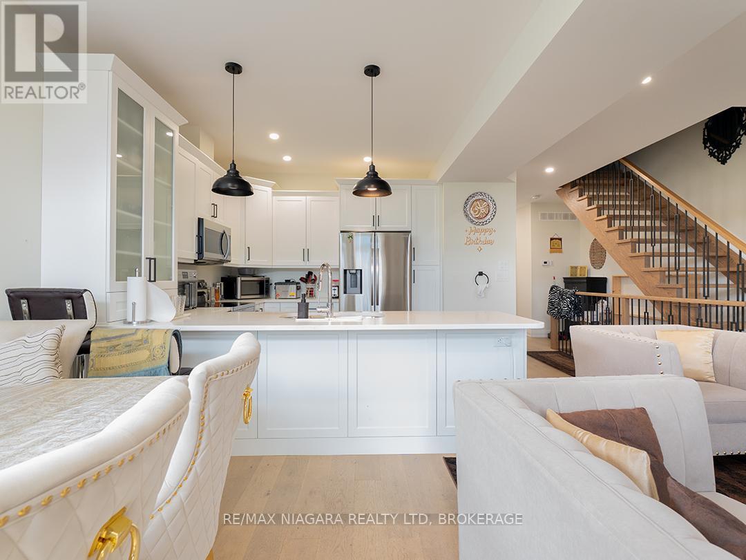 47 OMER AVENUE - 12