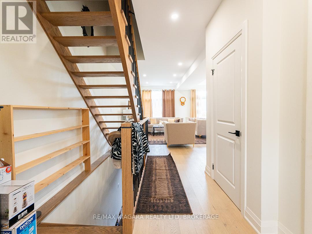 47 OMER AVENUE - 15