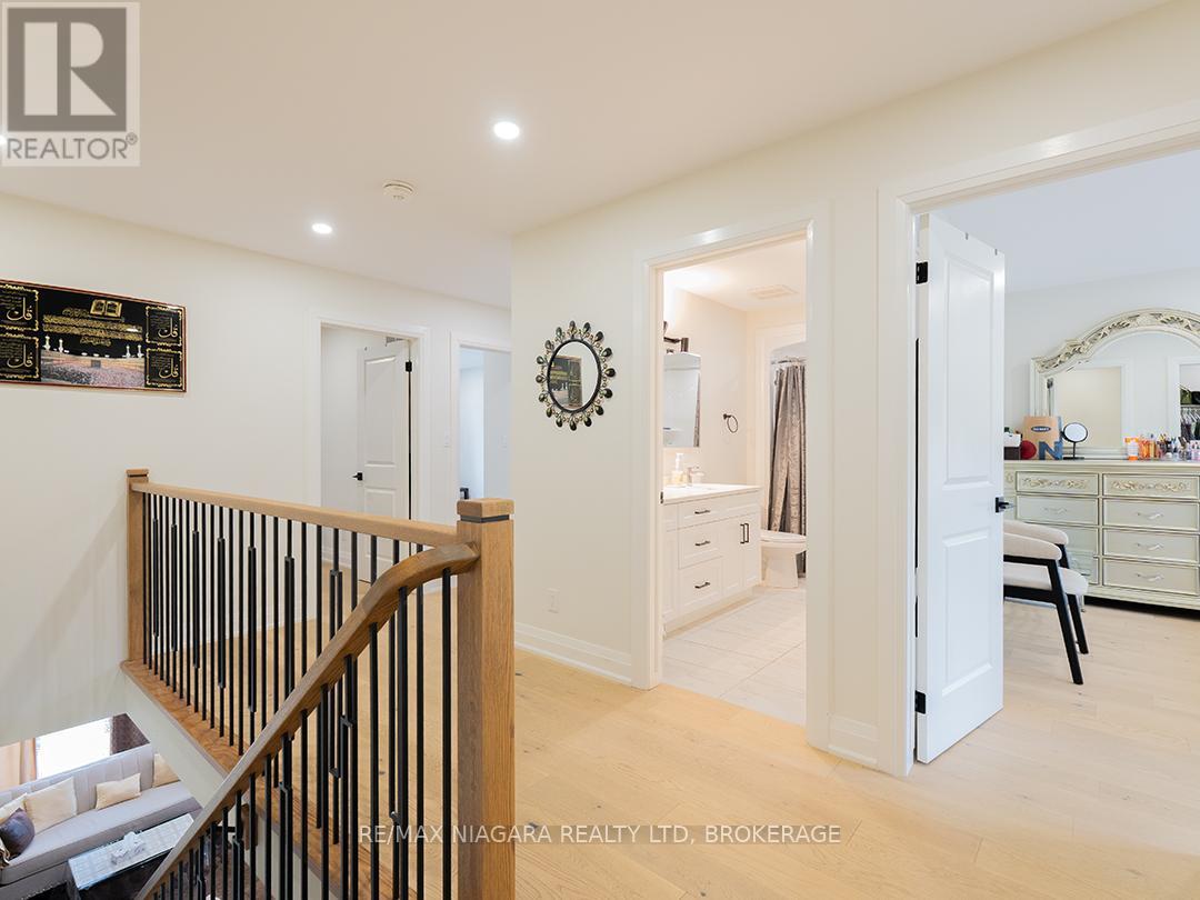 47 OMER AVENUE - 16