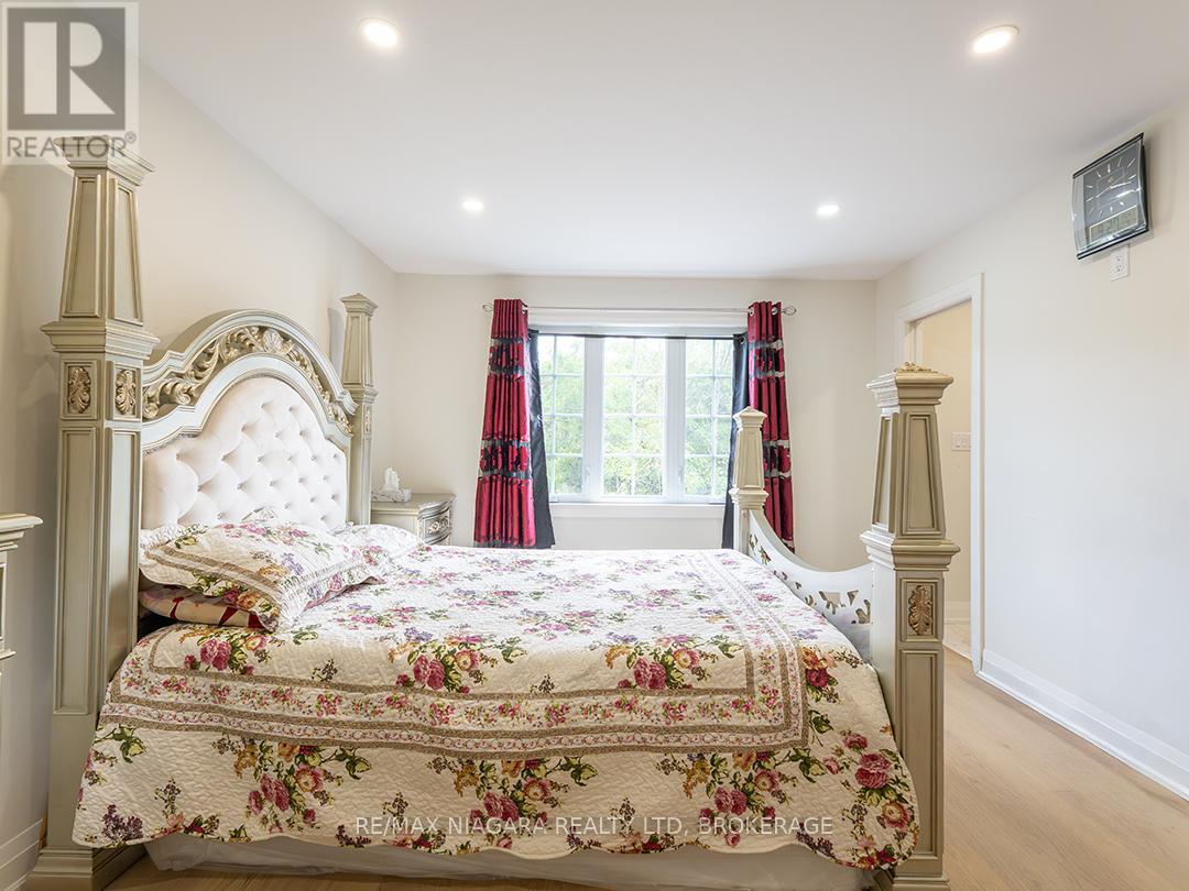 47 OMER AVENUE - 19